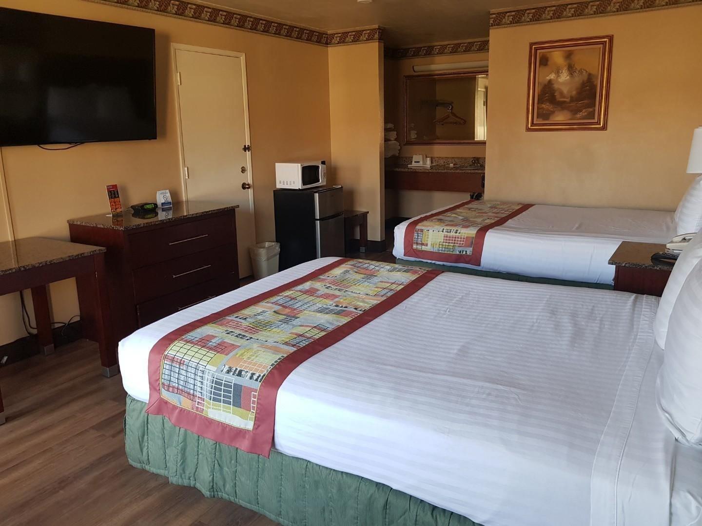 Travelodge By Wyndham Costa Mesa Newport Beach Hacienda Exterior foto